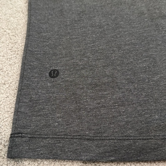 Lululemon men’s polo - Picture 3 of 4
